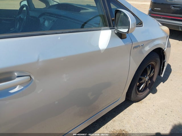 Продажа на аукционе авто 2013 Toyota Prius Two, vin: JTDKN3DU6D5689396, номер лота: 45200837