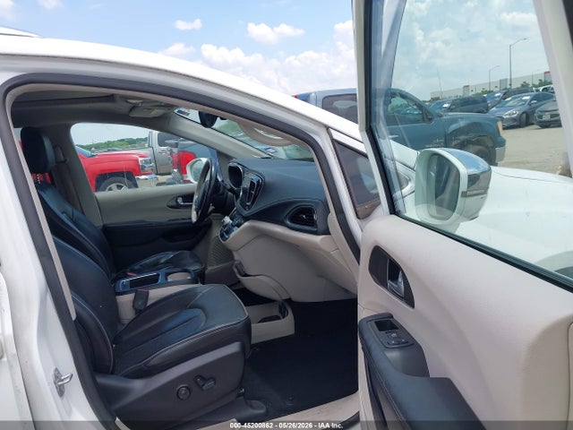 Продаж на аукціоні авто 2019 Chrysler Pacifica Limited, vin: 2C4RC1GG6KR617645, номер лоту: 45200862