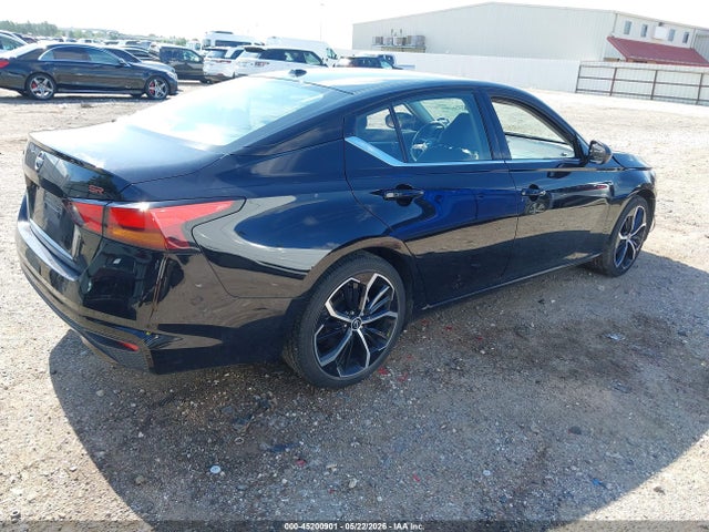 45200901 :رقم المزاد ، 1N4BL4CV5RN386211 vin ، 2024 Nissan Altima Sr Fwd مزاد بيع