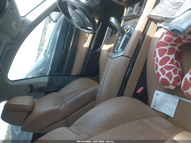 2011 Bmw 750i მანქანა იყიდება აუქციონზე, vin: WBAKA8C52BCY37259, აუქციონის ნომერი: 45200908