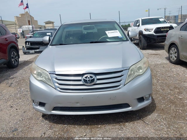 45200920 :رقم المزاد ، 4T1BK3DB7BU431930 vin ، 2011 Toyota Avalon مزاد بيع