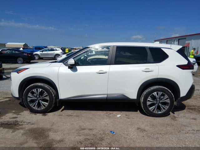 JN8BT3BB0PW194640 Nissan Rogue Sv Intelligent Awd