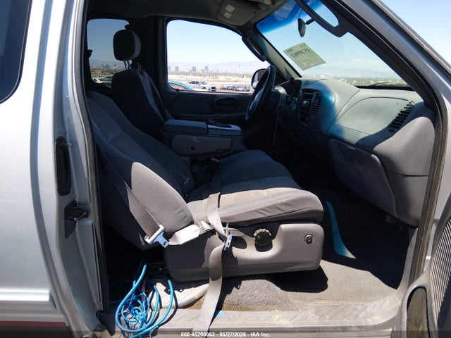 45200963 :رقم المزاد ، 1FTRX18LX3NA84424 vin ، 2003 Ford F-150 Lariat/xl/xlt مزاد بيع