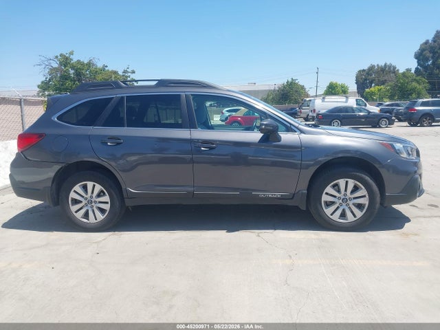 Продаж на аукціоні авто 2018 Subaru Outback 2.5i Premium, vin: 4S4BSAFC6J3202881, номер лоту: 45200971