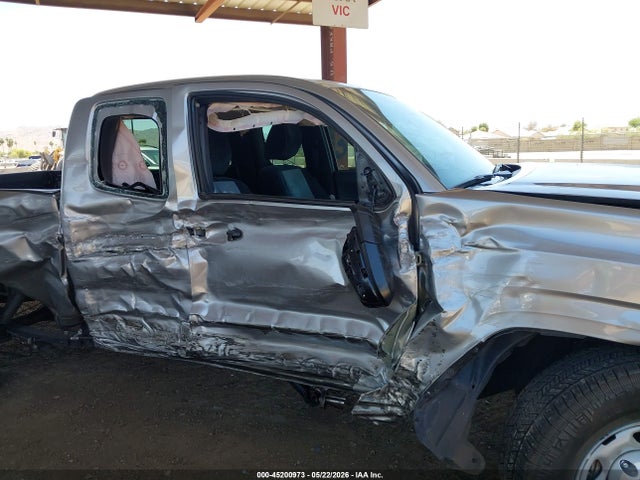 45200973 :رقم المزاد ، 5TFRX5GN6JX123943 vin ، 2018 Toyota Tacoma Sr مزاد بيع