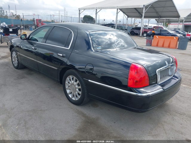 Aukcja sprzedaży 2007 Lincoln Town Car Signature, vin: 1LNHM81V97Y623088, numer aukcji: 45201060