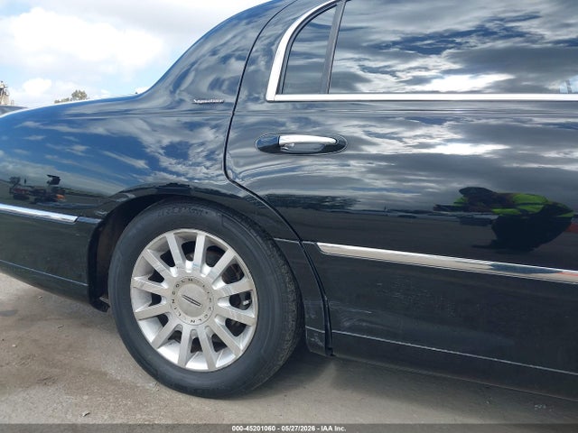 Aukcja sprzedaży 2007 Lincoln Town Car Signature, vin: 1LNHM81V97Y623088, numer aukcji: 45201060