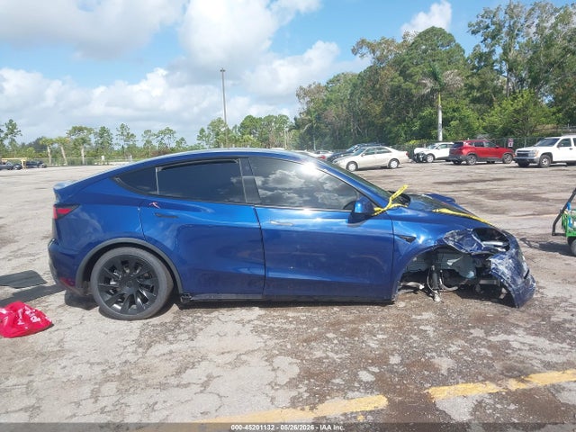 2021 Tesla Model Y Standard Range Rear-wheel Drive მანქანა იყიდება აუქციონზე, vin: 5YJYGDED8MF118242, აუქციონის ნომერი: 45201132