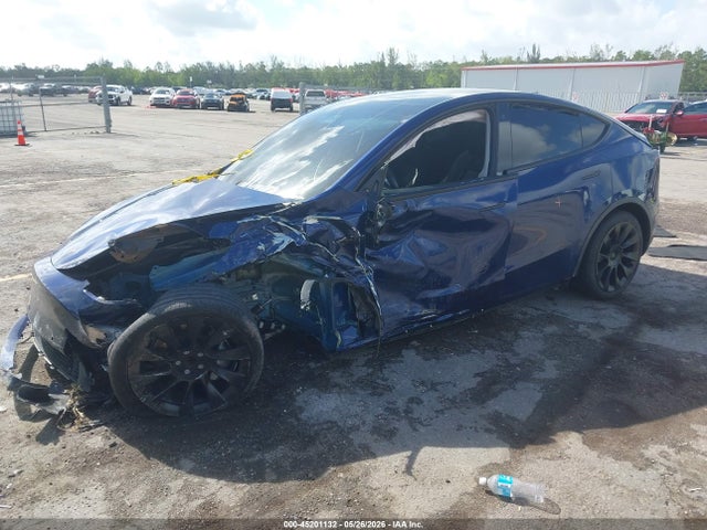 2021 Tesla Model Y Standard Range Rear-wheel Drive მანქანა იყიდება აუქციონზე, vin: 5YJYGDED8MF118242, აუქციონის ნომერი: 45201132
