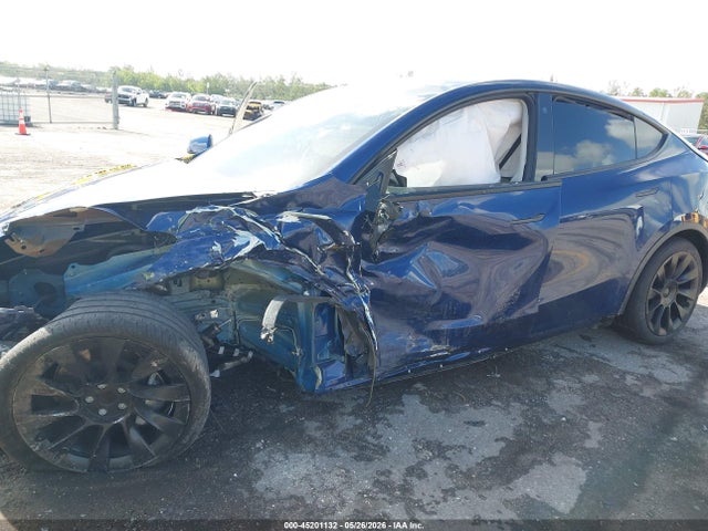 2021 Tesla Model Y Standard Range Rear-wheel Drive მანქანა იყიდება აუქციონზე, vin: 5YJYGDED8MF118242, აუქციონის ნომერი: 45201132