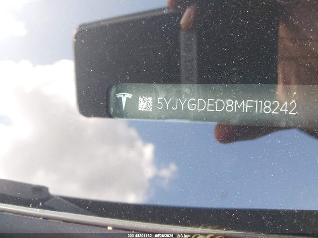 2021 Tesla Model Y Standard Range Rear-wheel Drive მანქანა იყიდება აუქციონზე, vin: 5YJYGDED8MF118242, აუქციონის ნომერი: 45201132
