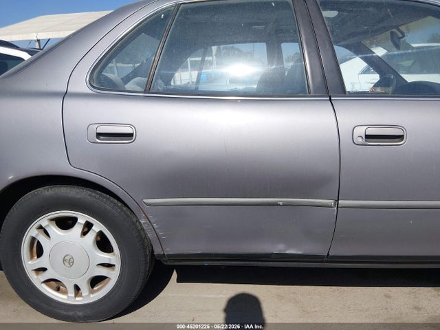 1994 Toyota Camry Xle მანქანა იყიდება აუქციონზე, vin: 4T1GK13E3RU059955, აუქციონის ნომერი: 45201225