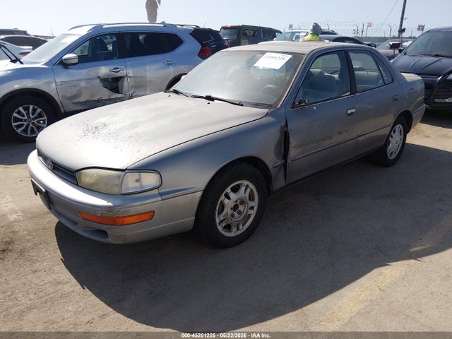 1994 Toyota Camry Xle მანქანა იყიდება აუქციონზე, vin: 4T1GK13E3RU059955, აუქციონის ნომერი: 45201225