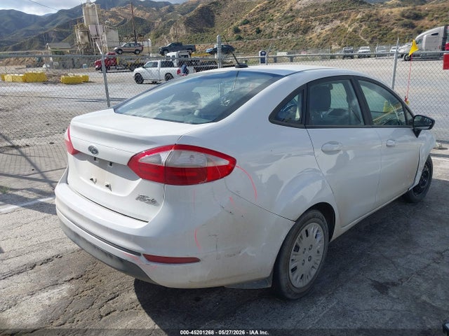 Ford Fiesta 2016 3FADP4AJ5GM120028 Image 16