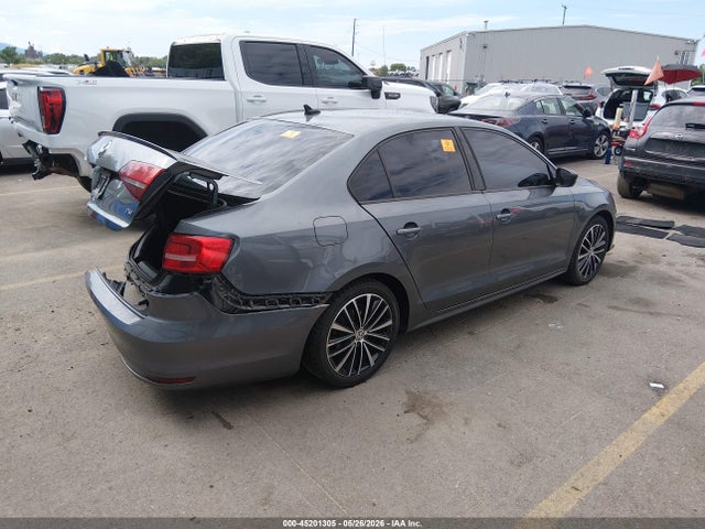 3VWD17AJ5GM411557 Volkswagen Jetta 1.8t Sport