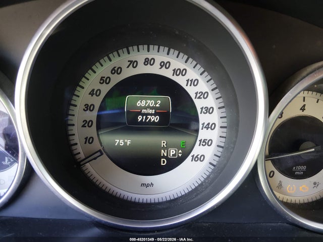 2014 Mercedes-benz E 550 4matic მანქანა იყიდება აუქციონზე, vin: WDDHF9BB6EA949032, აუქციონის ნომერი: 45201349
