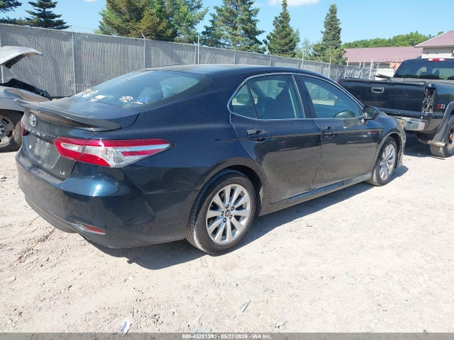 2018 Toyota Camry Le მანქანა იყიდება აუქციონზე, vin: 4T1B11HK3JU509622, აუქციონის ნომერი: 45201390