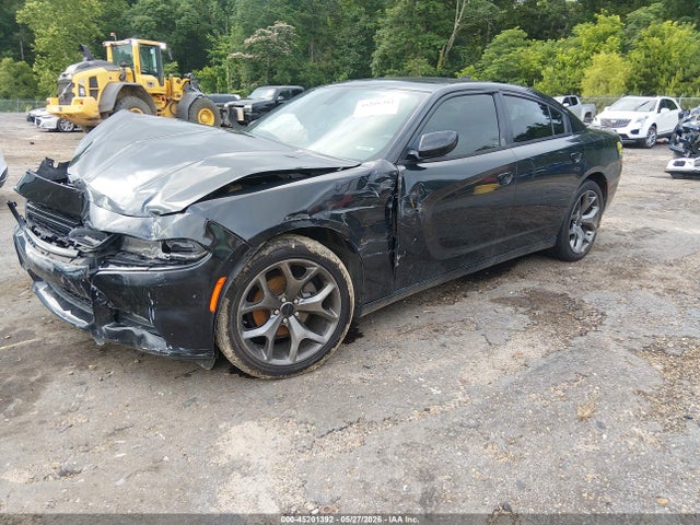 45201392 :رقم المزاد ، 2C3CDXHG7FH784827 vin ، 2015 Dodge Charger Sxt مزاد بيع