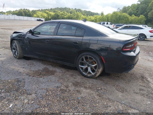 45201392 :رقم المزاد ، 2C3CDXHG7FH784827 vin ، 2015 Dodge Charger Sxt مزاد بيع
