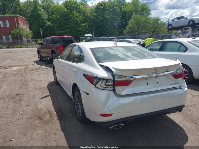 45201393 :رقم المزاد ، 58ABK1GG5JU082432 vin ، 2018 Lexus Es 350 مزاد بيع