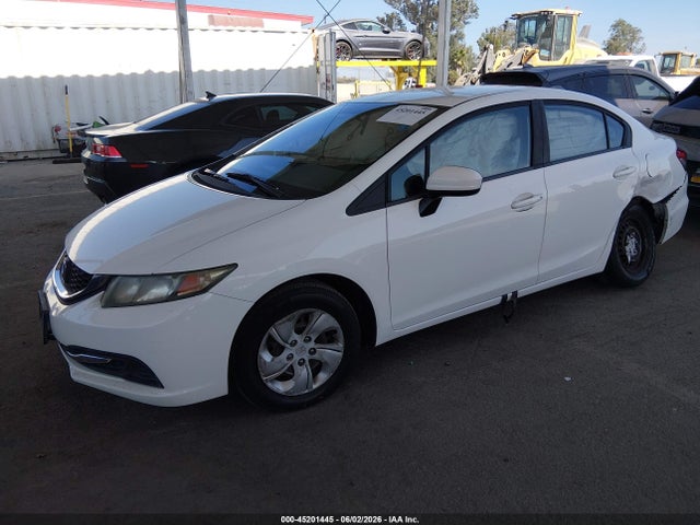 Продажа на аукционе авто 2015 Honda Civic Lx, vin: 19XFB2F55FE205932, номер лота: 45201445