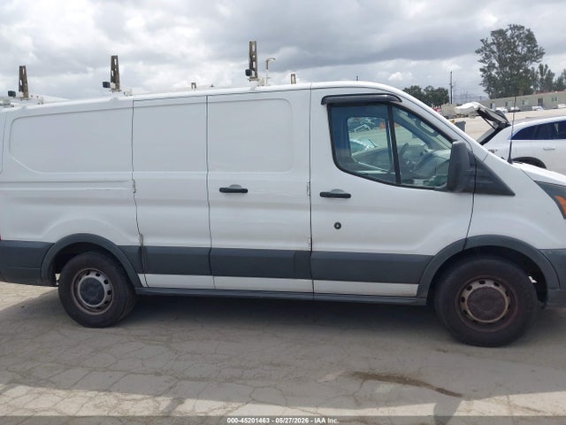 45201463 :رقم المزاد ، 1FTYE1ZM6GKA06920 vin ، 2016 Ford Transit-150 مزاد بيع