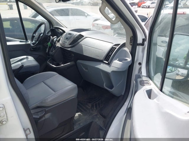 45201463 :رقم المزاد ، 1FTYE1ZM6GKA06920 vin ، 2016 Ford Transit-150 مزاد بيع
