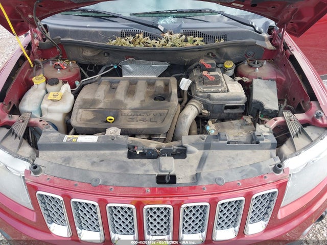 1C4NJDEB8GD687137 Jeep Compass Latitude