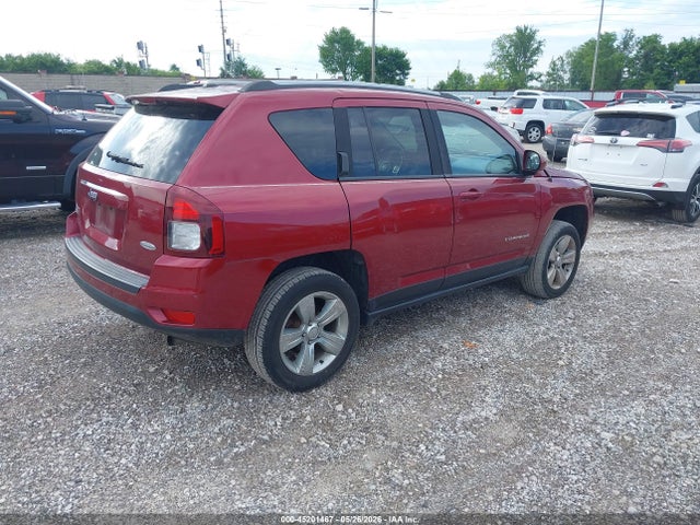 1C4NJDEB8GD687137 Jeep Compass Latitude