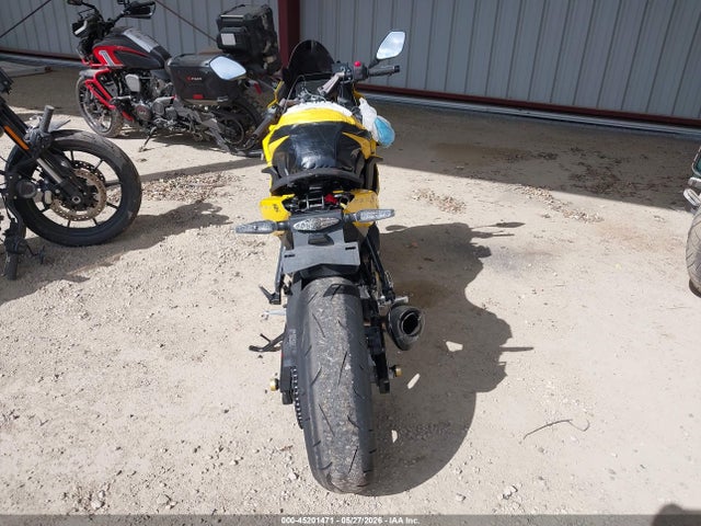 Suzuki Gsx800 F 2024 JS1EM13B2R7101701 Image 6