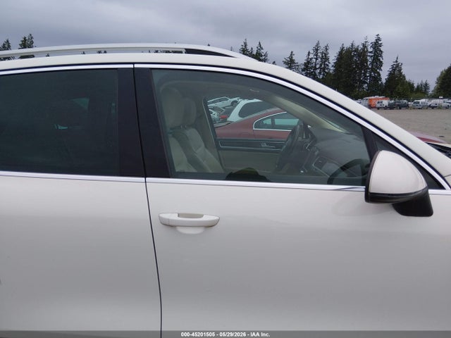 Aukcja sprzedaży 2011 Volkswagen Touareg Tdi Lux, vin: WVGFK9BP9BD003912, numer aukcji: 45201505