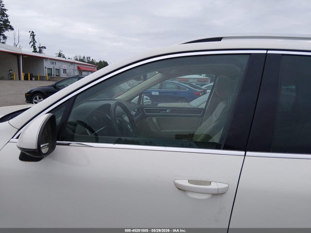 Aukcja sprzedaży 2011 Volkswagen Touareg Tdi Lux, vin: WVGFK9BP9BD003912, numer aukcji: 45201505