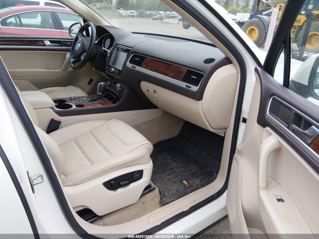Aukcja sprzedaży 2011 Volkswagen Touareg Tdi Lux, vin: WVGFK9BP9BD003912, numer aukcji: 45201505