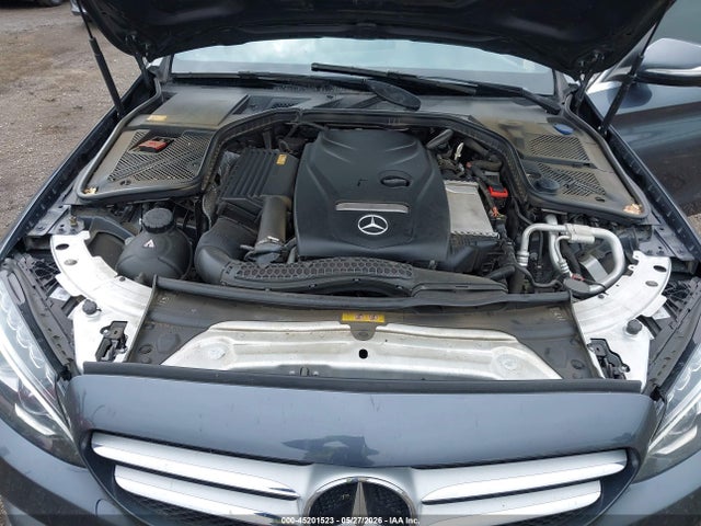 2015 Mercedes-benz C 300 Sport 4matic მანქანა იყიდება აუქციონზე, vin: 55SWF4KB0FU020160, აუქციონის ნომერი: 45201523