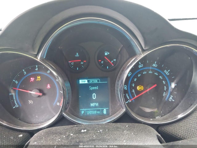 45201535 :رقم المزاد ، 1G1PE5SBXF7115001 vin ، 2015 Chevrolet Cruze 2lt Auto مزاد بيع
