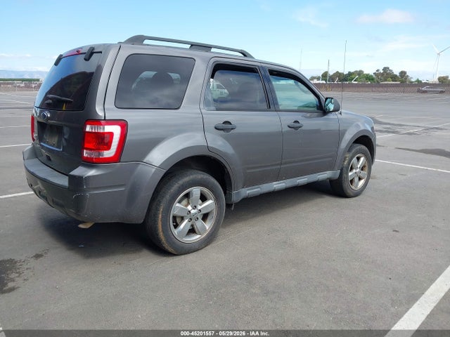 Продажа на аукционе авто 2011 Ford Escape Xlt, vin: 1FMCU0D77BKB77947, номер лота: 45201557