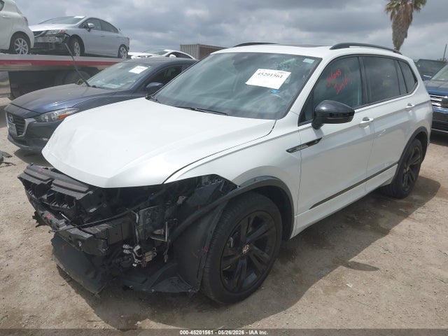 Продажа на аукционе авто 2023 Volkswagen Tiguan 2.0t Se R-line Black, vin: 3VVCB7AX6PM098844, номер лота: 45201561