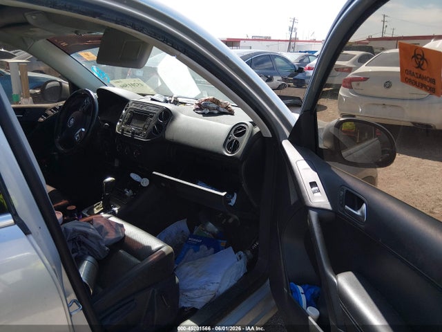 Продажа на аукционе авто 2013 Volkswagen Tiguan Se, vin: WVGAV3AX9DW562948, номер лота: 45201566
