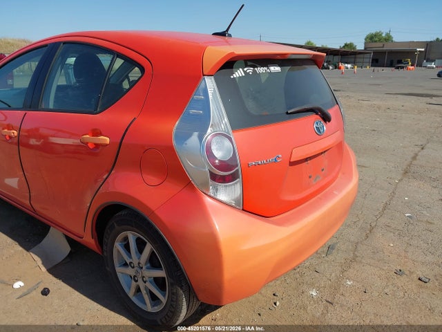 Продажа на аукционе авто 2012 Toyota Prius C Four, vin: JTDKDTB31C1015224, номер лота: 45201576