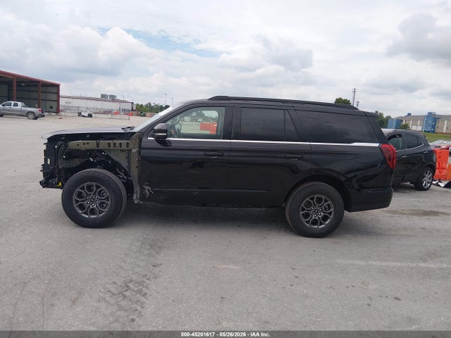 1FMJU1J89TEA02397 Ford Expedition Active
