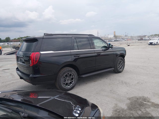 1FMJU1J89TEA02397 Ford Expedition Active