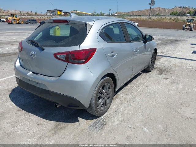 3MYDLBJV1LY701284 Toyota YARIS LE