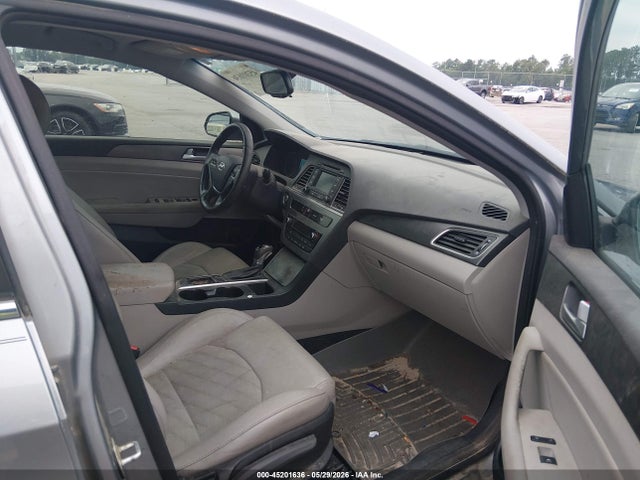 Продажа на аукционе авто 2015 Hyundai Sonata Sport, vin: 5NPE34AF2FH103052, номер лота: 45201636