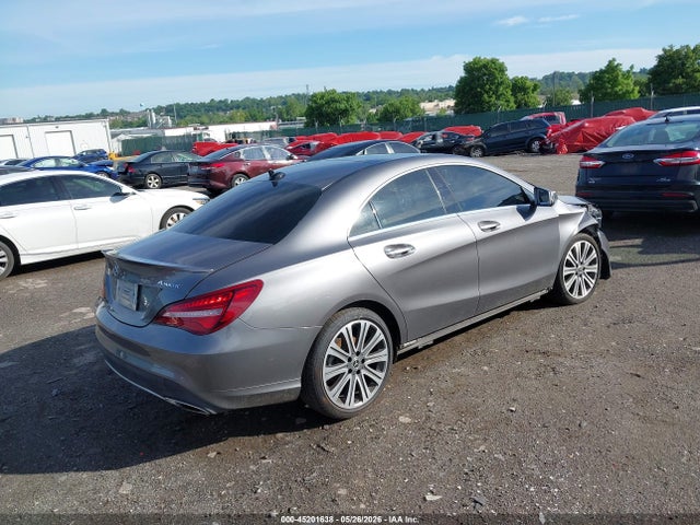 Mercedes-Benz CLA 250 4MATIC 2019 WDDSJ4GB0KN770313 Image 4