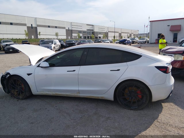 Tesla Model 3 Performance All-wheel Drive 2024 5YJ3E1ET7RF789365 Image 13