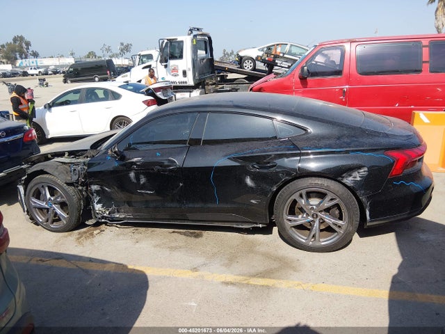 WAUFJBFW0N7003684 Audi E-tron Gt Premium Plus Quattro