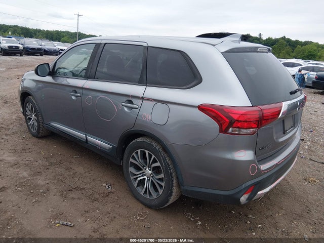 Продаж на аукціоні авто 2018 Mitsubishi Outlander Es, vin: JA4AD2A34JZ038741, номер лоту: 45201700