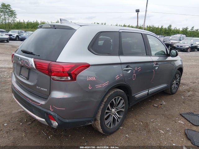 Продаж на аукціоні авто 2018 Mitsubishi Outlander Es, vin: JA4AD2A34JZ038741, номер лоту: 45201700
