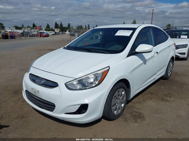 45201703 :رقم المزاد ، KMHCT4AE6FU867230 vin ، 2015 Hyundai Accent Gls مزاد بيع