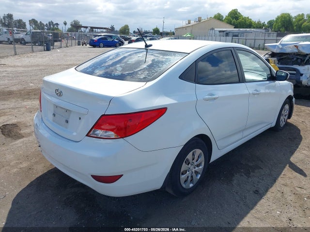 45201703 :رقم المزاد ، KMHCT4AE6FU867230 vin ، 2015 Hyundai Accent Gls مزاد بيع